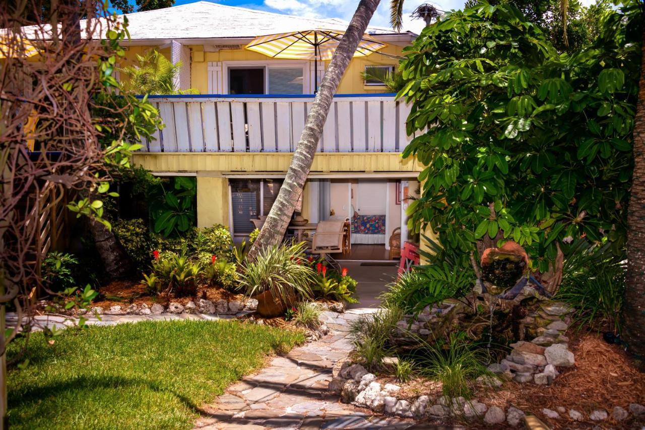 Cedar Cove Resort & Cottages Holmes Beach Exterior photo